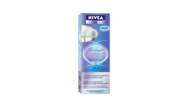 Nivea DNAge