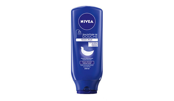 Nivea Verzorgende Body Milk Onder de Douche